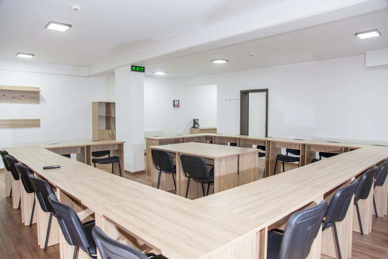 Hotel Hb Brilliant Braszów Zewnętrze zdjęcie