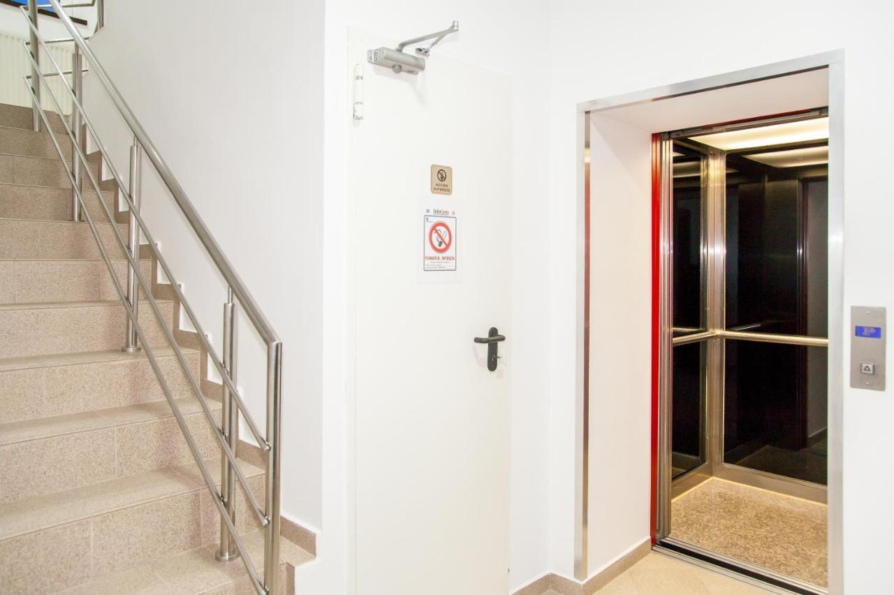 Hotel Hb Brilliant Braszów Zewnętrze zdjęcie